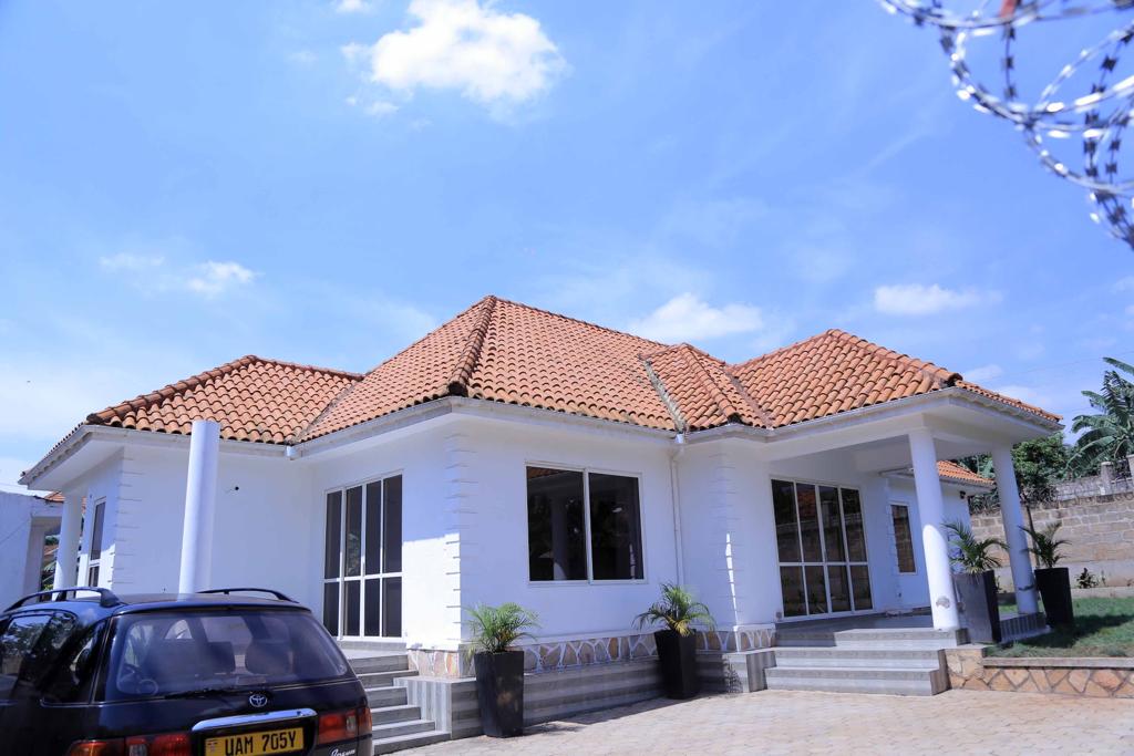 Elegant Bungalow in Lubowa